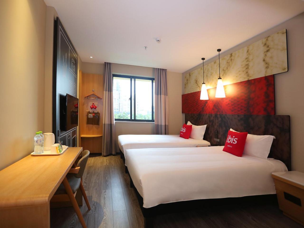 Ibis Haikou Injoy Plaza Hotel Haikou (Hainan) Exterior foto